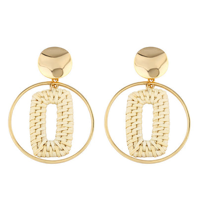 Round Shell Pendant Earring