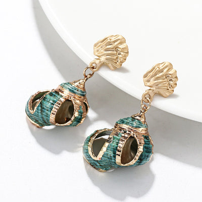 Hollow Seashell Earring
